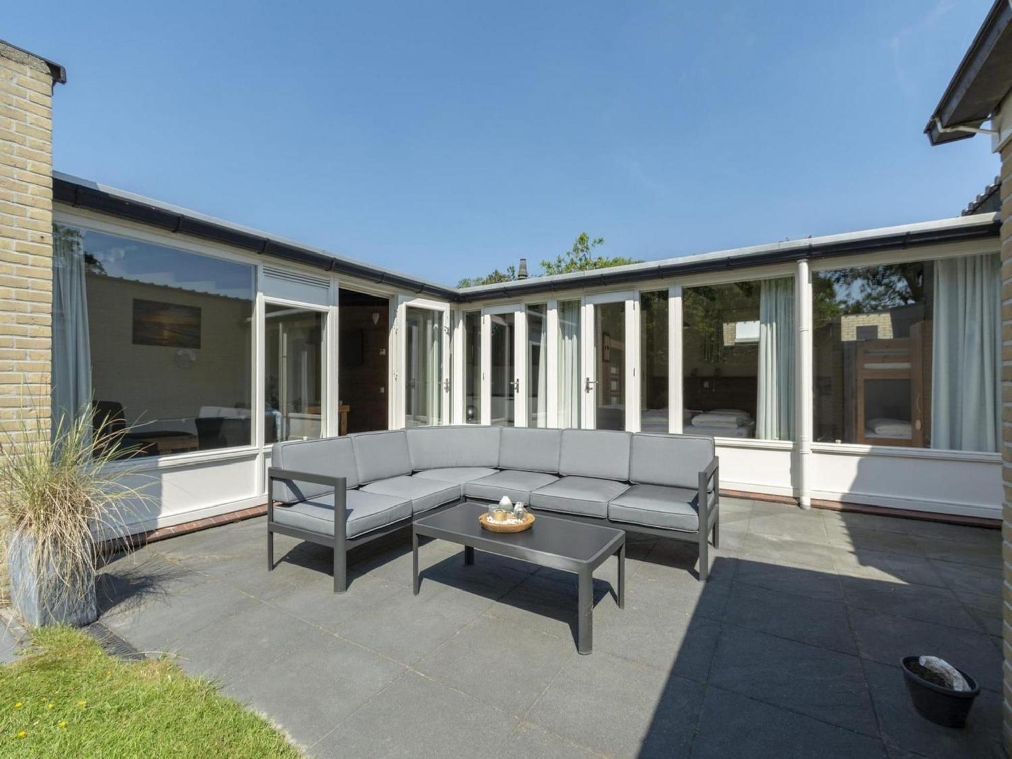 Contemporary Bungalow With Garden Sint Maartensvlotbrug Esterno foto